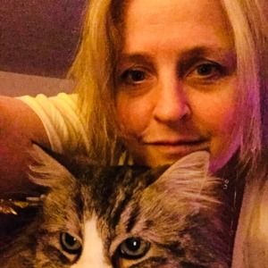 Meet your Posher, Peg